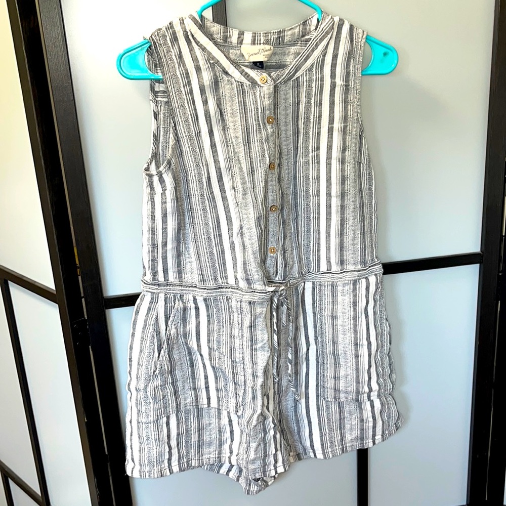 Universal Thread Romper